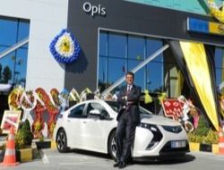 Opel Opis yeni plazasında