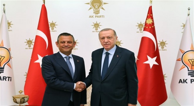 Cumhurbaşkanı Erdoğan, CHP Genel Başkanı Özel i kabul etti