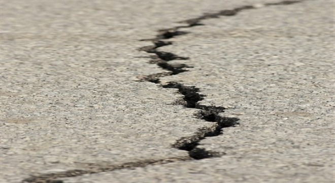Depremde, can kaybı 114, yaralı sayısı 1035 oldu