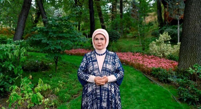 Emine Erdoğan dan Çocuk Güvenliği Mesajı:  Dünya Çocuklarının Durumu İnsanlığın Ruhunu Yansıtır 