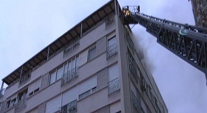 Kadıköy Moda’da korkutan yangın