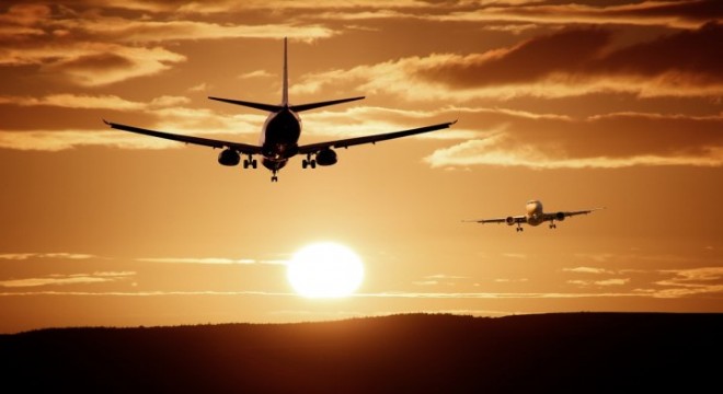 Resmi tatilde 117 bin seferle 13 milyon kişi uçak yolculuğu yaptı