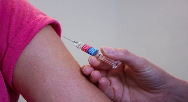 Salgını bitirmek için toplumun en az %70’i etkili aşı ile buluşturulmalı
