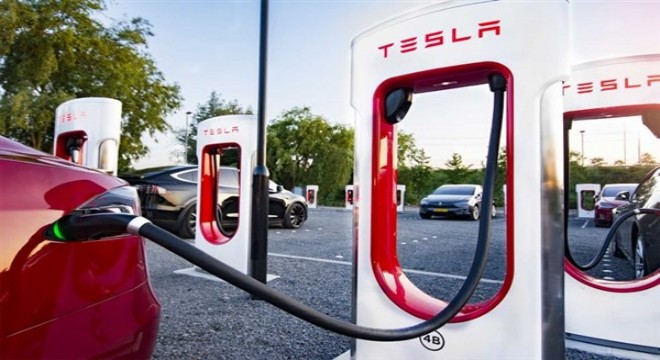 Tesla, “süper şarj kolonları” için Çin’de yeni bir fabrika kuruyor