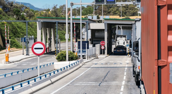 Trakya Sınır Kapılarında Rekor Yoğunluk: 2,8 Milyon Yolcu Giriş Yaptı