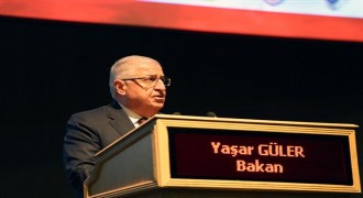 Bakan Güler, birlik komutanlarıyla video konferans aracılığıyla toplantı yaptı