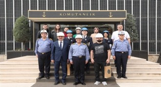 Lise öğrencileri İstanbul Tersanesi Komutanlığı’ndaki eğitimlerine başladı