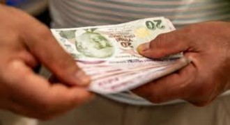 Yaşlı ve Engelli Aylıkları Hesaplara Yatırılmaya Başlandı